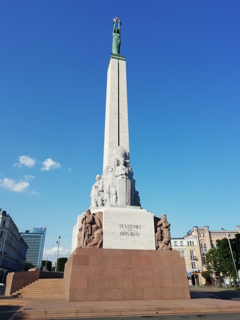 Özgürlük Anıtı, Riga